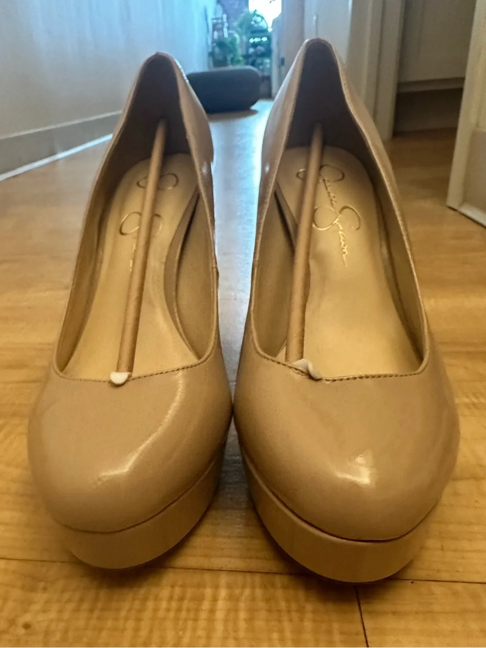 Jessica Simpson chic patent